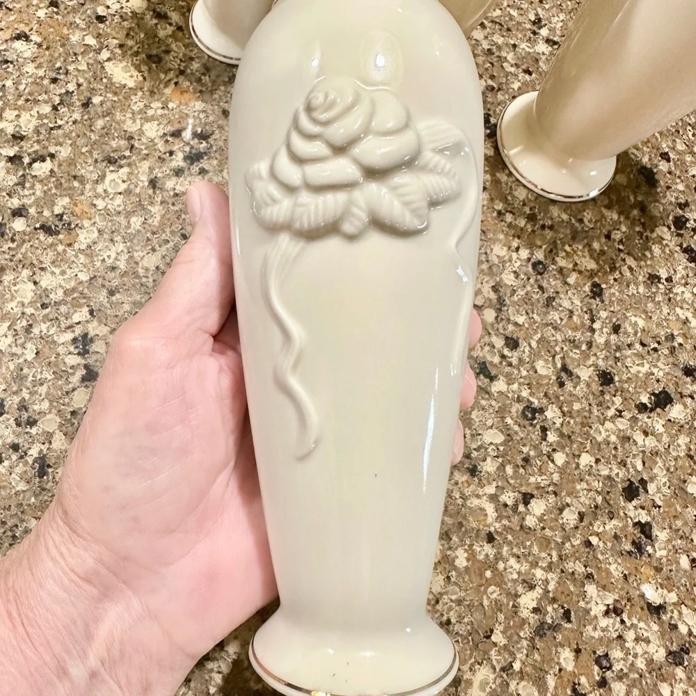 LENOX,SET/4, ROSE BLOSSOM BUD VASES.MADE OF IVORY FINE CHINA WITH 24K GOLD TRIM.